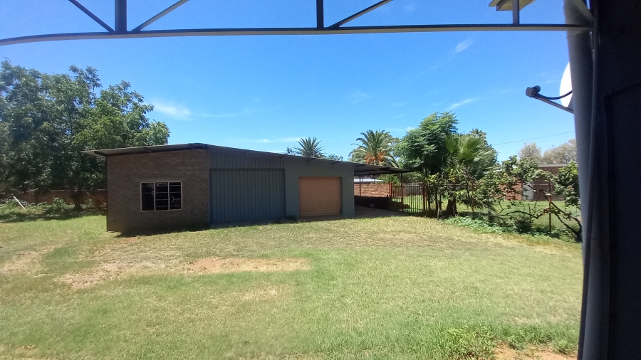 3 Bedroom Property for Sale in Hartswater Northern Cape